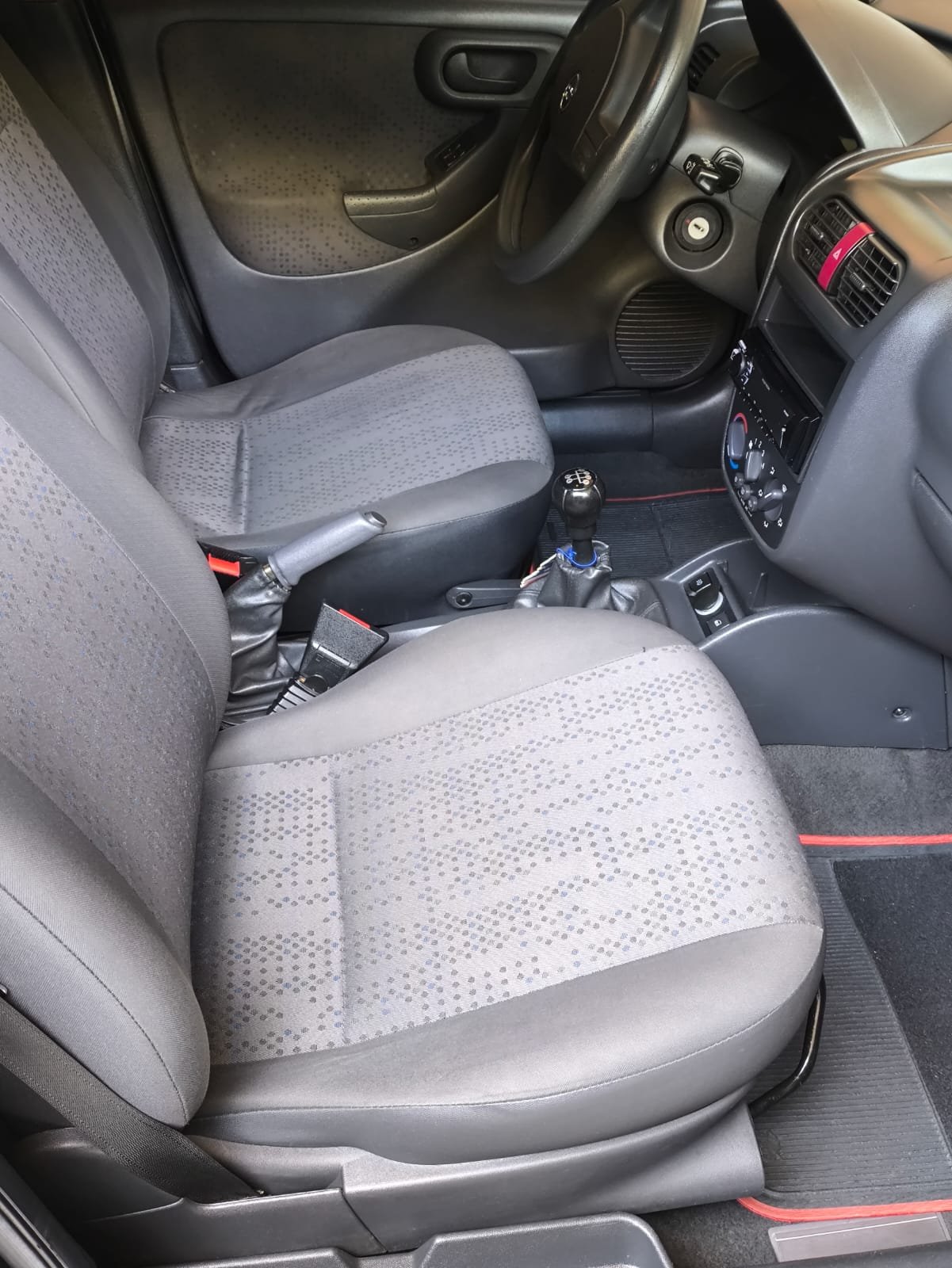 Gm Corsa Hatch